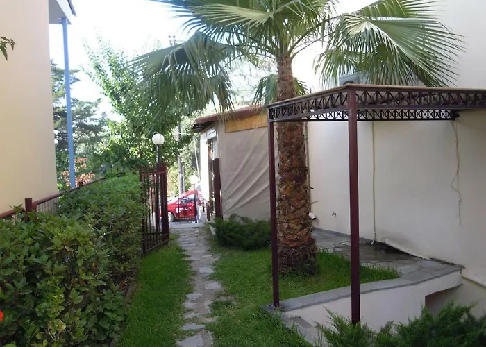 Hanioti Home *